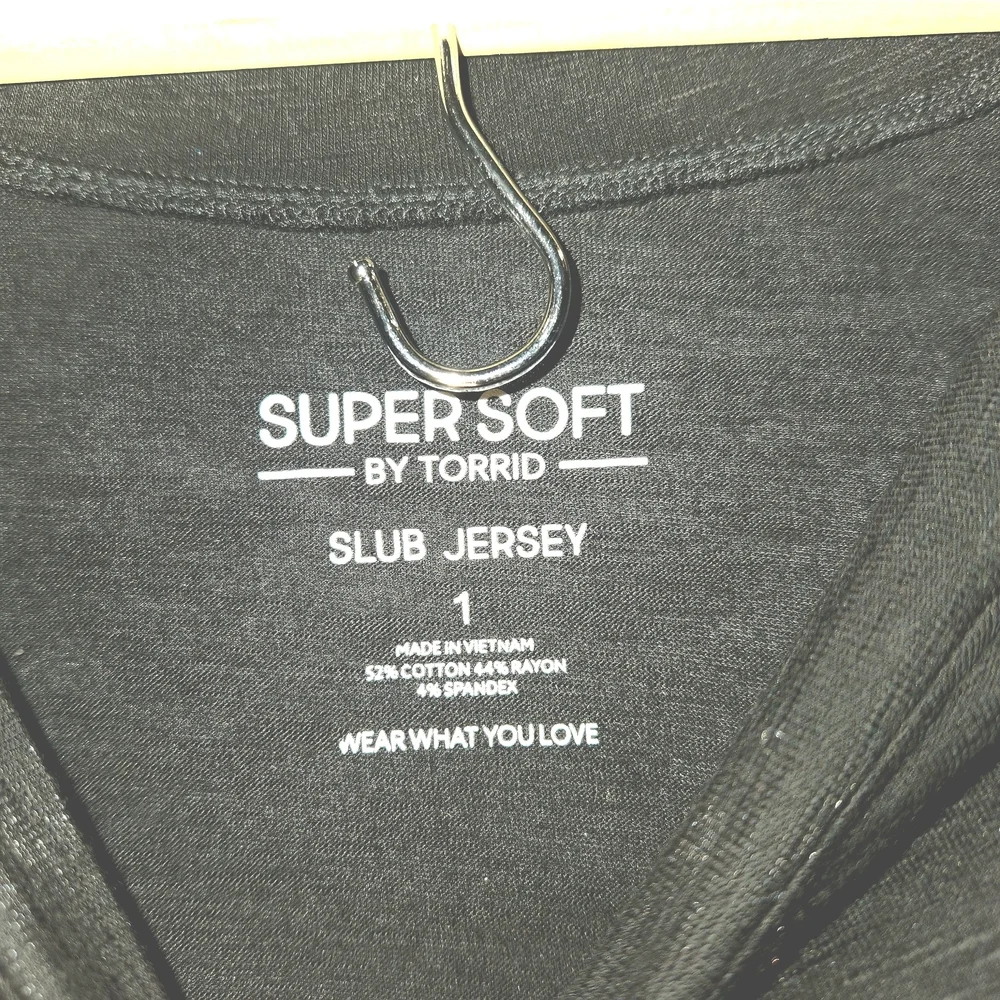 Torrid Black Super Soft Slub Jersey Top - Picture 1 of 4